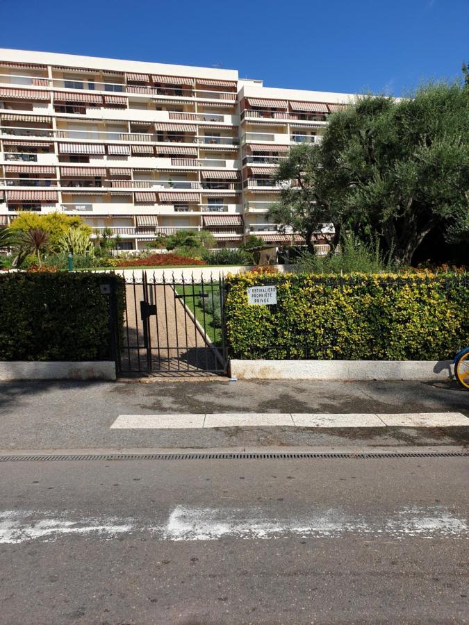 Appart L'Estivaliere Golfe-Juan Exterior foto